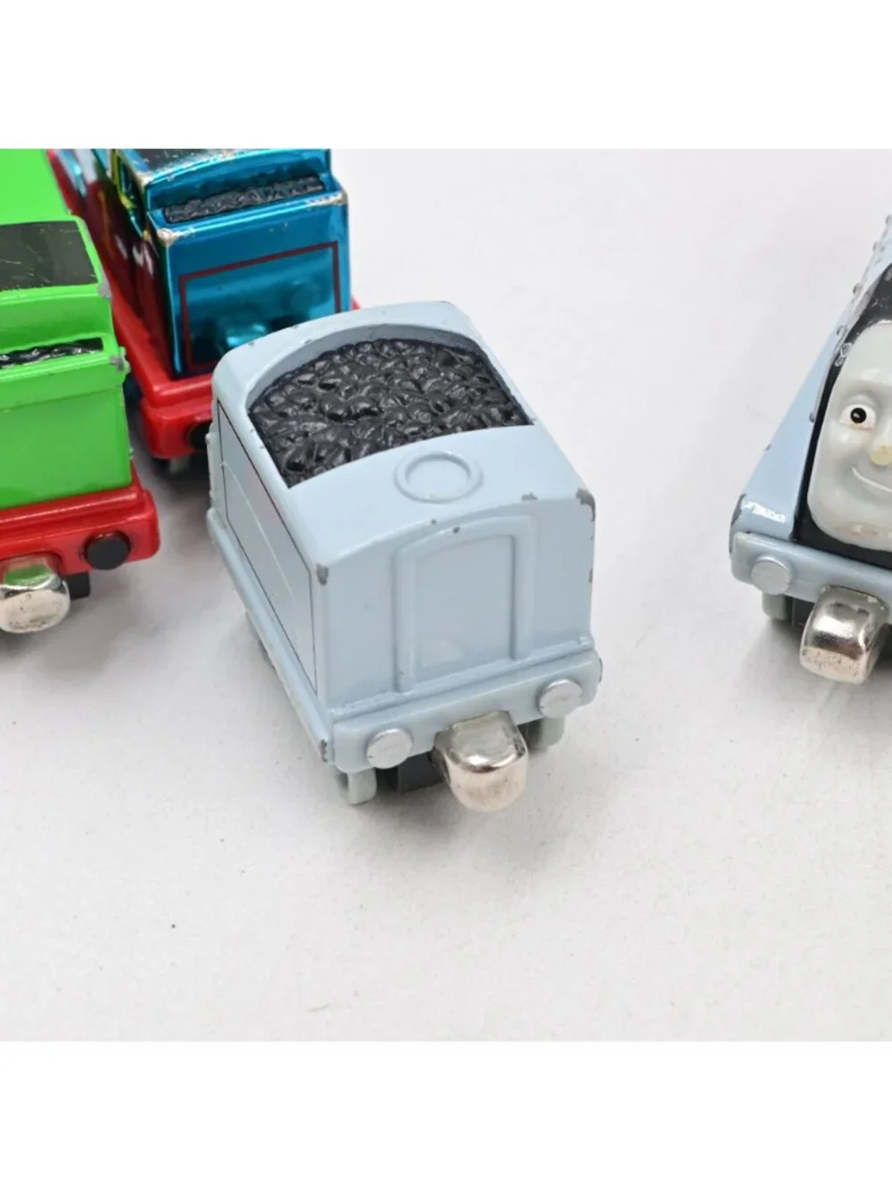 Thomas The Train Tank Engine Take Along Carrying Case W/ 13 Engines & 6 Cars